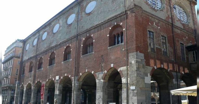Piazza Mercanti