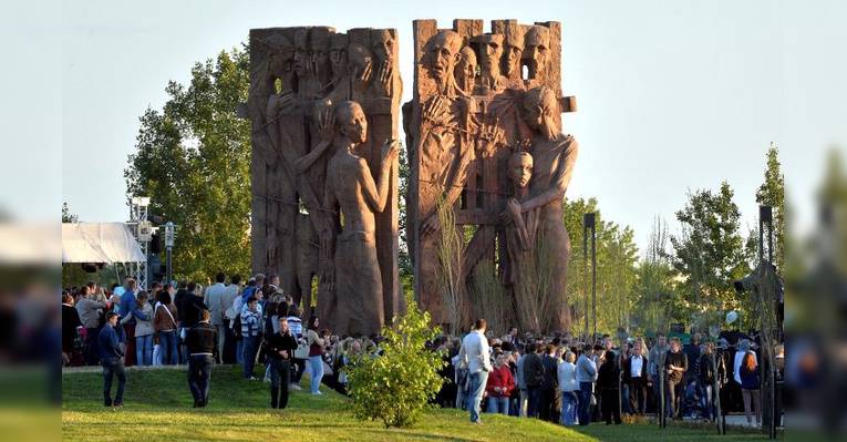 Мемориальный комплекс Тростенец – Врата памяти. Минск