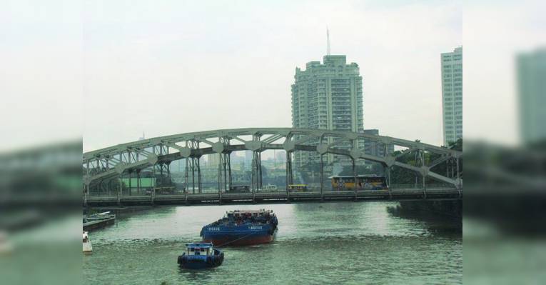 Мост Quezon Bridge