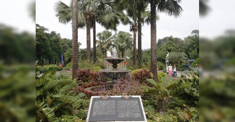 Площадь Moriones