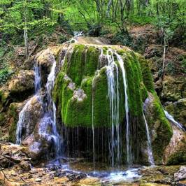 Водопад Cеребряные струи