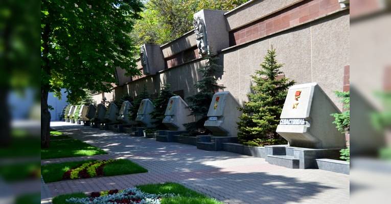 Аллея Славы городов-героев