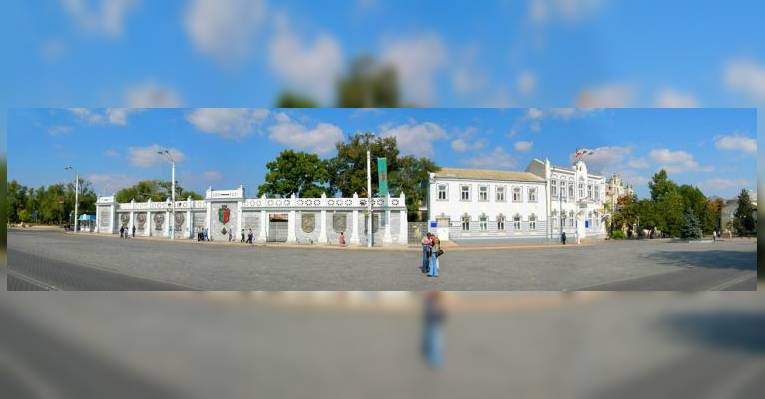 Театральная площадь