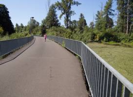 Willamette River bike trail