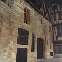 Rue Saint-Romain
