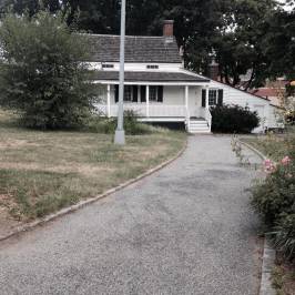 Edgar Allan Poe Cottage