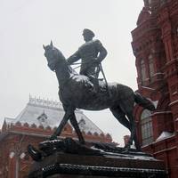 Памятник маршалу Жукову