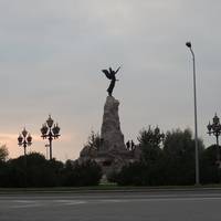 Памятник экипажу затонувшего российского броненосца 