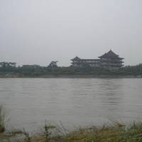 Leshan River, Friend and Foe