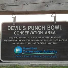 Devil's Punchbowl Falls