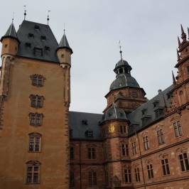 Schloss Johannisburg mit Schlossanlagen