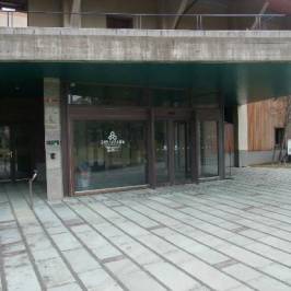 Kutaniyaki Art Museum
