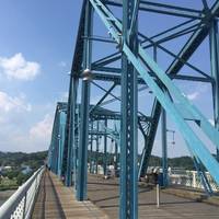 Walnut Street Bridge