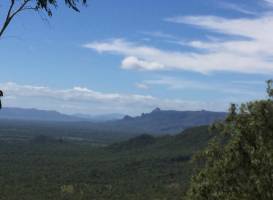 Pipers Lookout - Hervey's Range