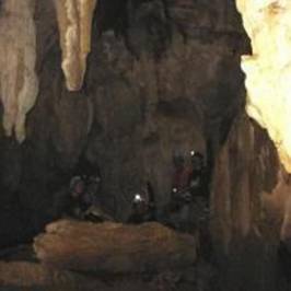 Libuton Cave