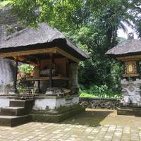 Gunung Sari Dance