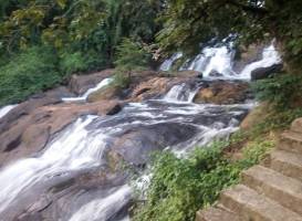 Aruvikkuzhi Waterfall