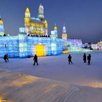 Ice Lantern Wonderland