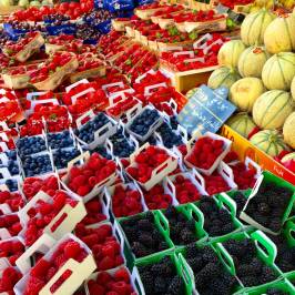 Place des Lices Market