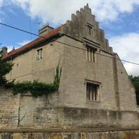 Ellys Manor House