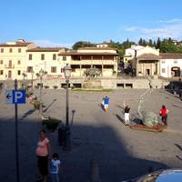 Piazza Mino