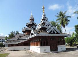 Wat Hua Wiang Temple