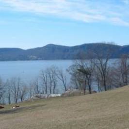 Rockwood Hall State Park