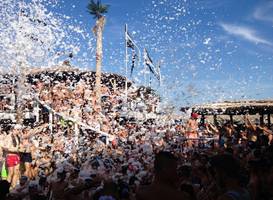 Noa Beach Club