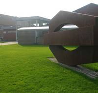 Bjert-Skulptur
