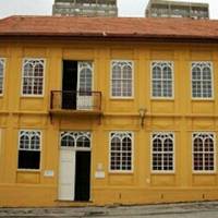 Pia/ de Bonecos Theater