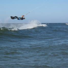 WOOGE ACTION Surfcafe