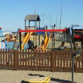 Oasi's Village Beach Club