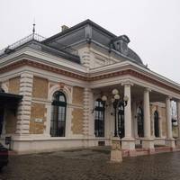 Royal Waiting Hall 1882-2011