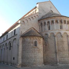 the roman temple