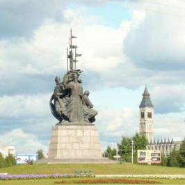 Памятник Основателям Города Сургута
