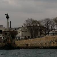 Памятник на месте гибели контр-адмирала В. И. Истомина