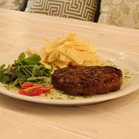 Moombe Eat & Lounge