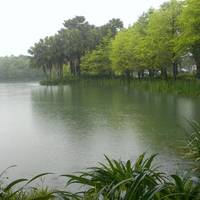 Menghuan Pond