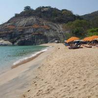 Sai Noi Beach