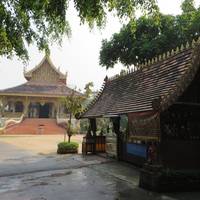 Chiang Chom Temple (Wat Chedi Plong Pagoda)