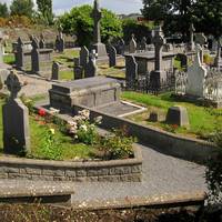 Forthill Graveyard