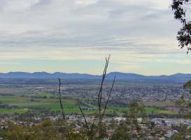 Oxley Park Lookout