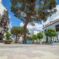 Plaza Begines