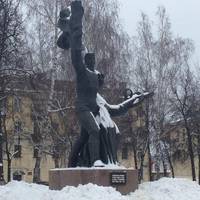 Памятник комсомольцам, погибшим в ВОВ
