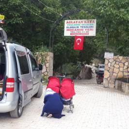 Karahayit Ağlayan Kaya