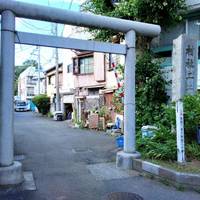 Futago Shrine (Okamoto Kanoko Literary Monument)