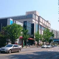 Hyundai Department Store Apgujeong Main