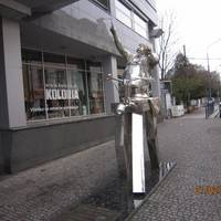 Julius Satinsky Statue