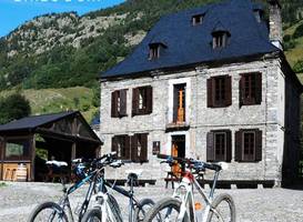 Esi Erri Bikes & Ski