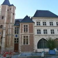 Logis du Roi et Maison du Sagittaire